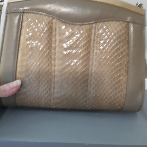 Snake Skin Vintage-Look Purse Handbag - Picture 4 of 9